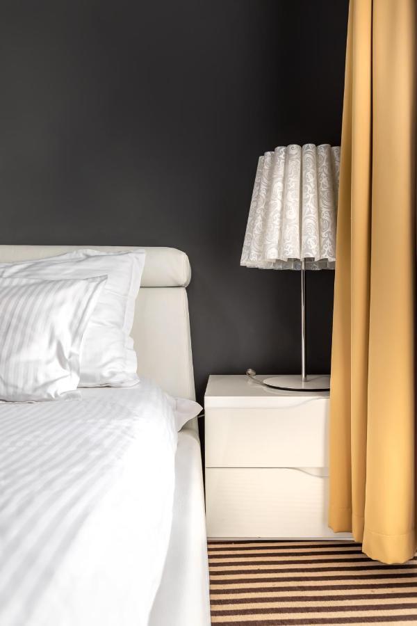 Alex&George Boutique Hotel Κλουζ-Ναπόκα Εξωτερικό φωτογραφία