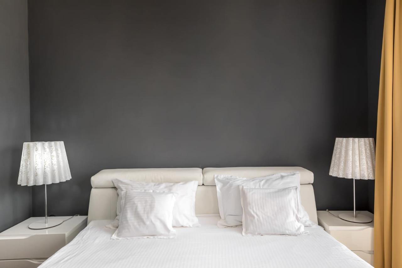 Alex&George Boutique Hotel Κλουζ-Ναπόκα Εξωτερικό φωτογραφία