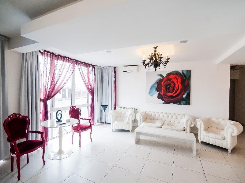 Alex&George Boutique Hotel Κλουζ-Ναπόκα Εξωτερικό φωτογραφία