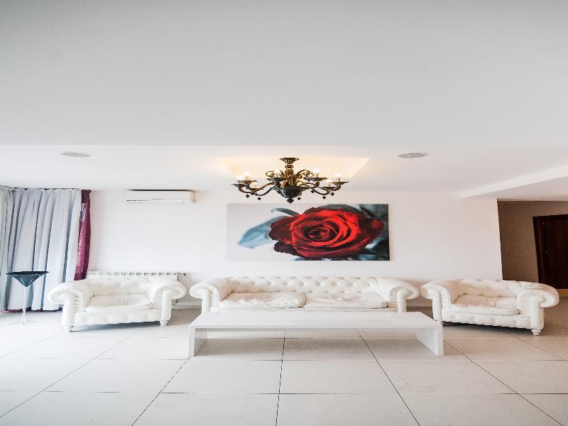 Alex&George Boutique Hotel Κλουζ-Ναπόκα Εξωτερικό φωτογραφία
