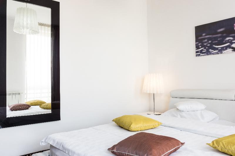 Alex&George Boutique Hotel Κλουζ-Ναπόκα Εξωτερικό φωτογραφία